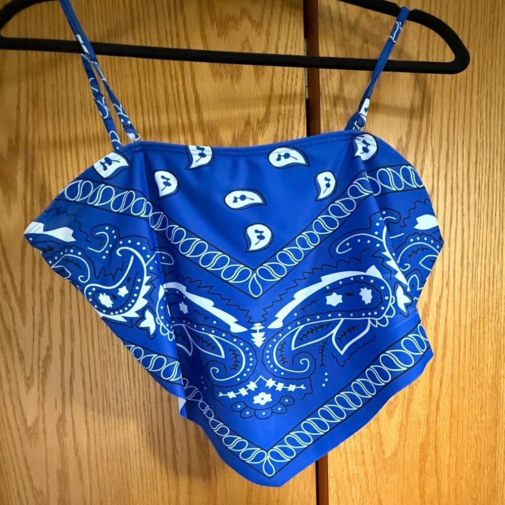 SHEIN Blue and White Bandana Print Top